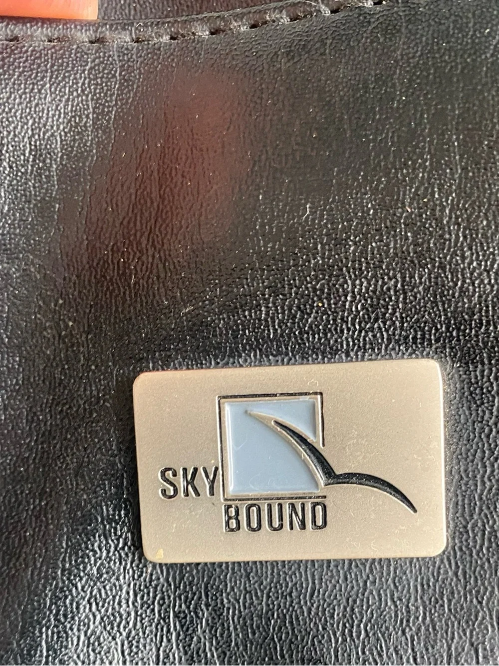 Sky Bound Black Leather Executive 16”Laptop Briefcase with Shoulder Strap